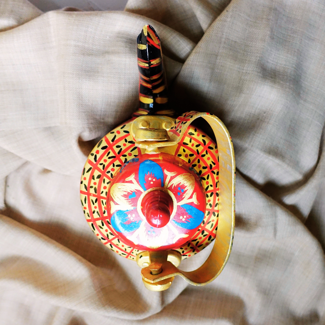 Top view of ArtTeas® handpainted kettle