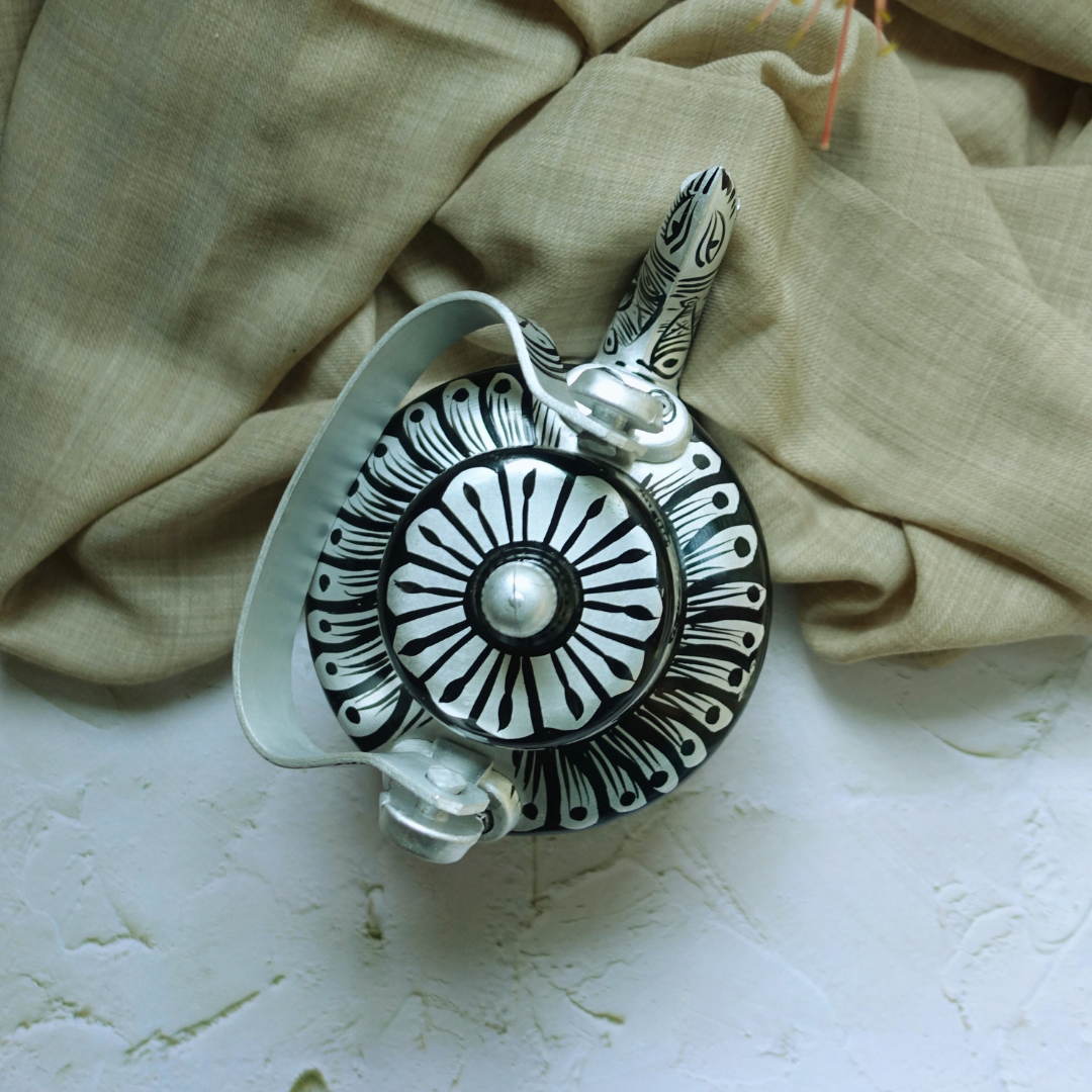 Top view of hand painted black & silver kettle by ArtTeas®