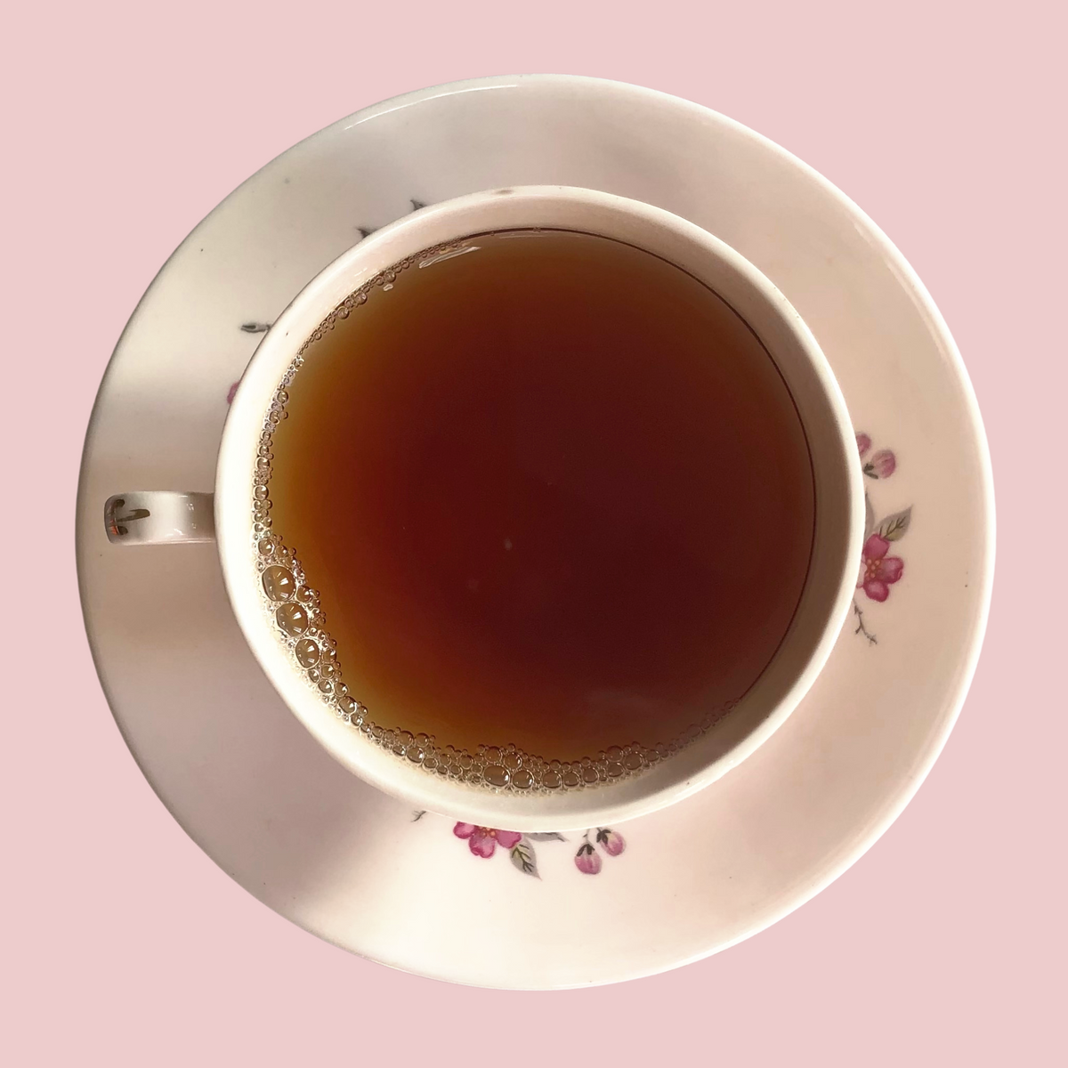 Amber Liquor roasted tea brewed in a teacup 