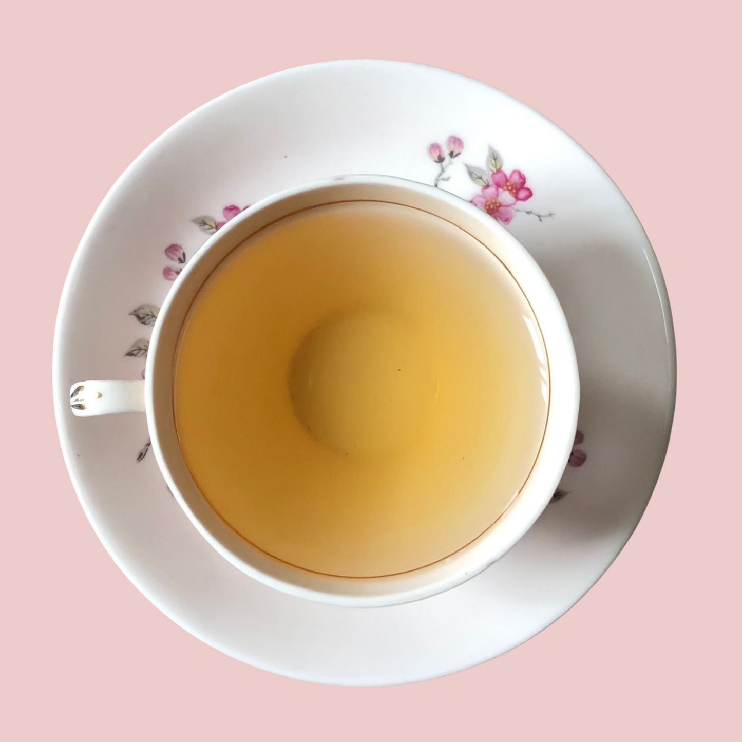 Brewed Long Jing green tea with golden liquor by ArtTeas® 