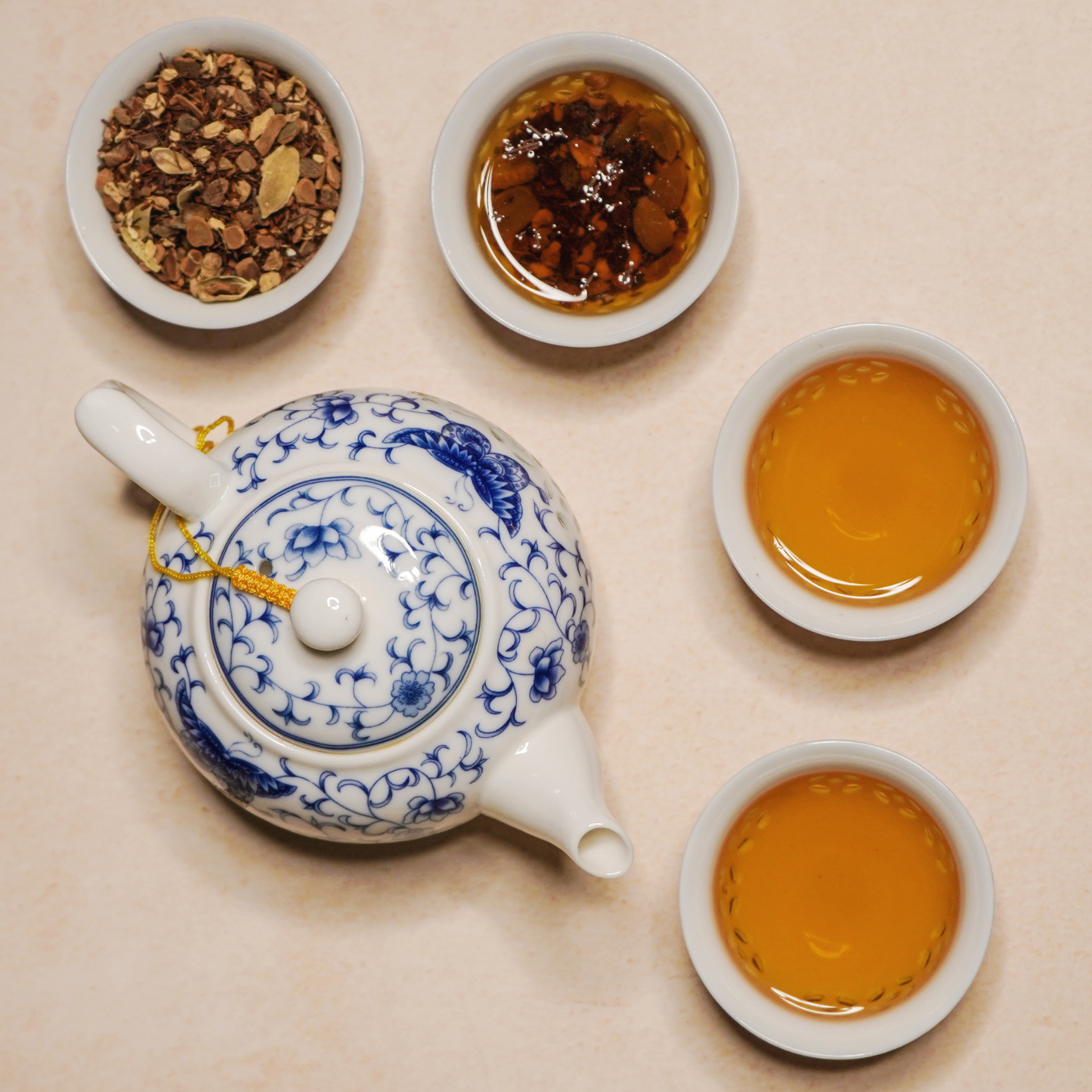 ArtTeas® Rooibos Kiss spiced rooibos tea flat lay with spices and teacup — premium herbal tea gift India