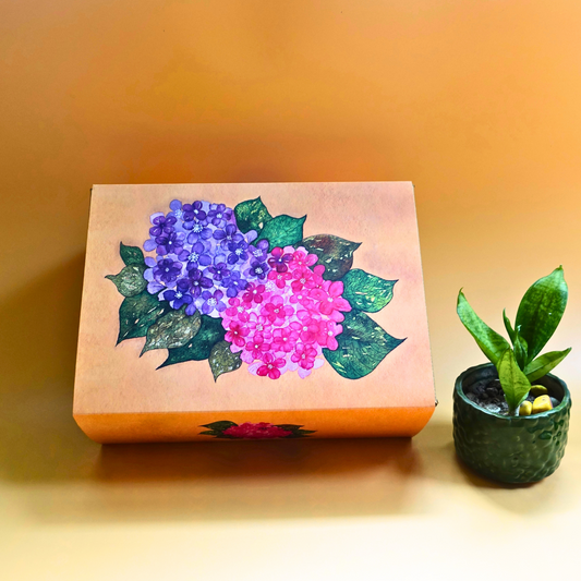 Tea Gift Box with hydrangea flowers by ArtTeas® 