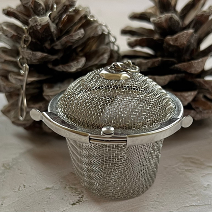 Stainless steel tea infuser basket for brewing loose leaf tea by ArtTeas®