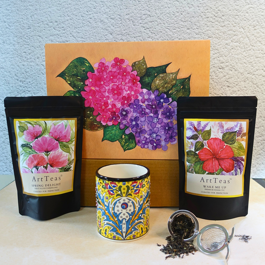 Tea mug, Infuser, Darjeeling & Assam tea pouch included in gift box set by  ArtTeas®