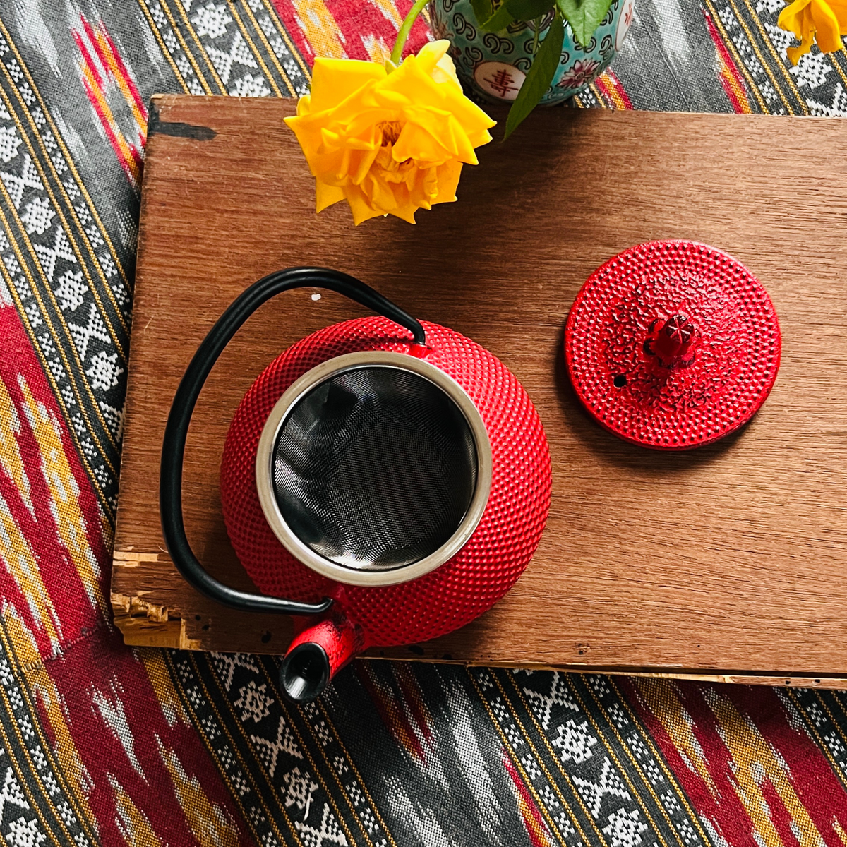 Cast iron teapot by ArtTeas® in India