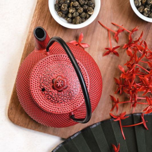 ArtTeas® Lady Read cast Iron teapot styled with botanicals - premium Japanese Tetsubin teapot gift India