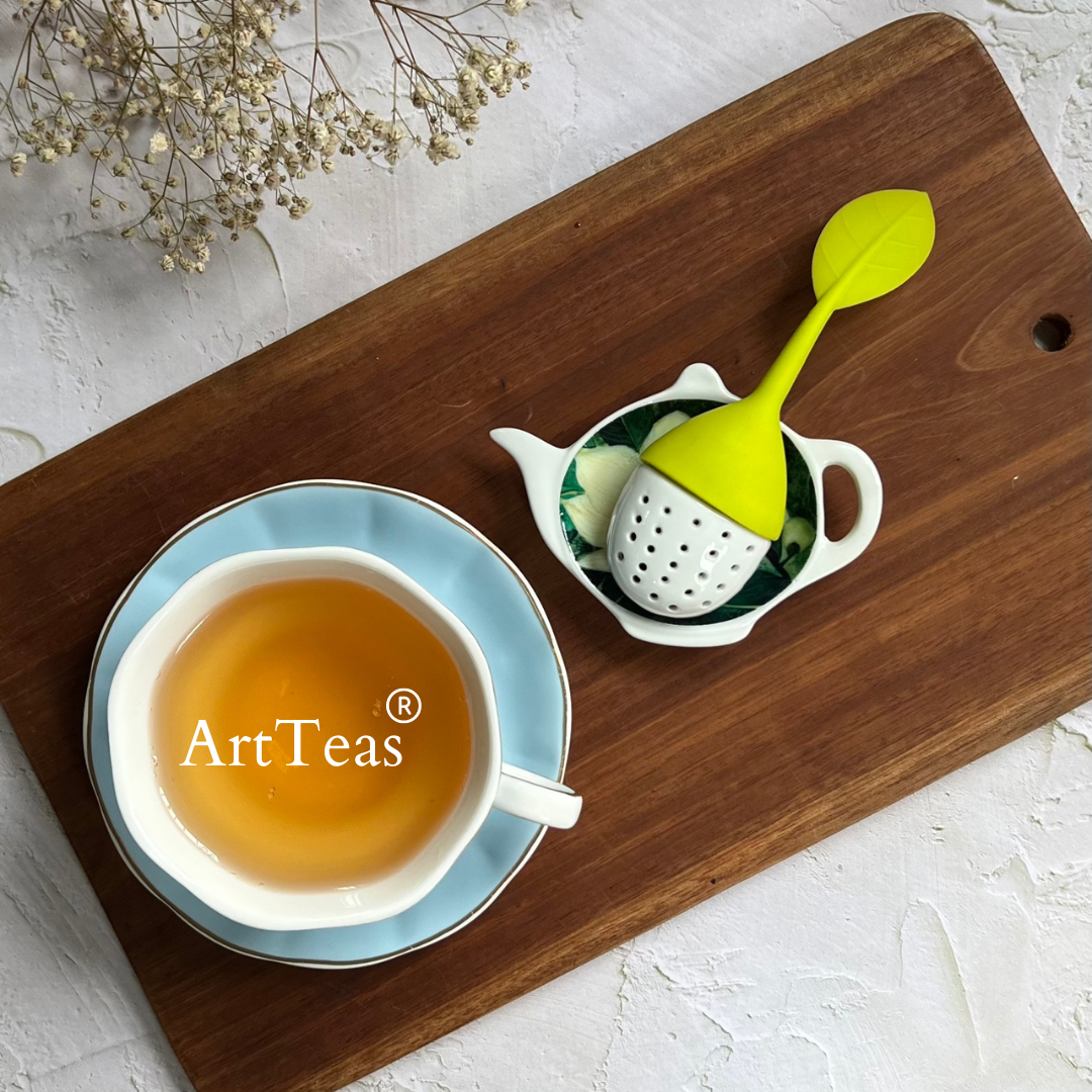 ArtTeas® ceramic leaf tea infuser steeping loose leaft tea in cup - practical and elegant tea brewing accessory India