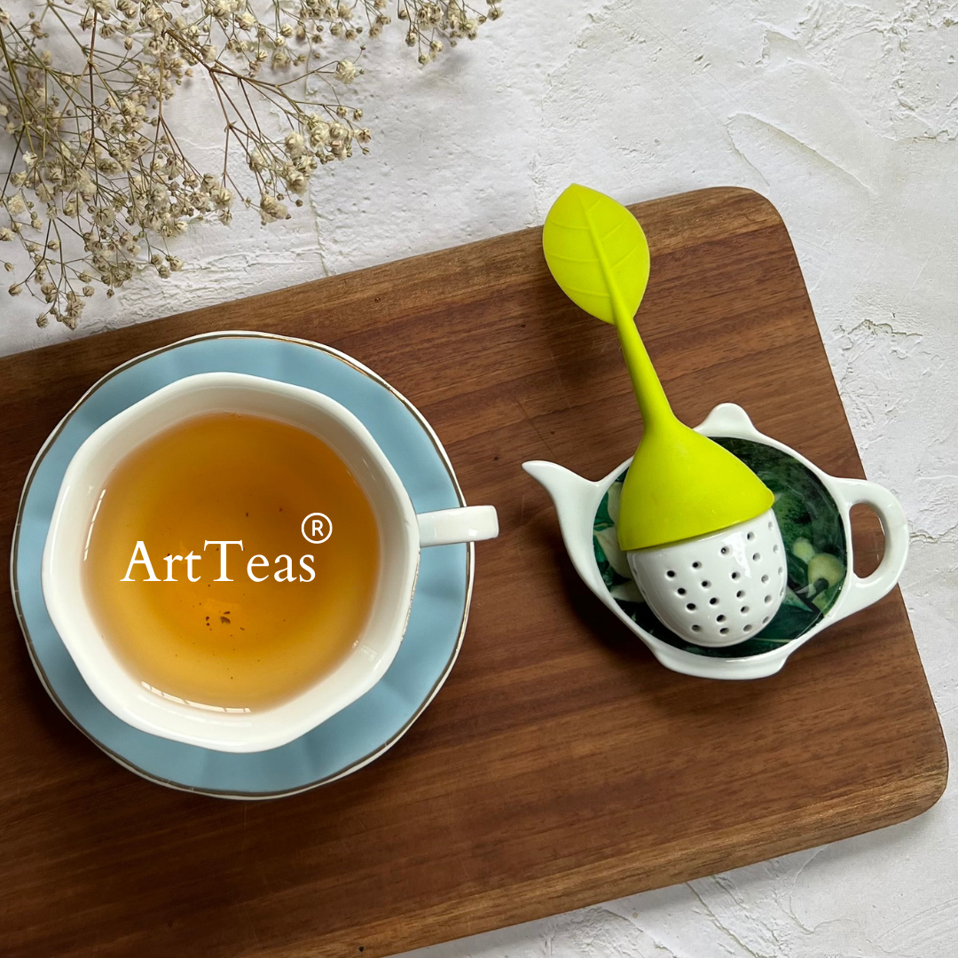 Premium leaf shaped tea infuser by ArtTeas® with silicon handle - fits any cup for perfect loose leaf brewing India